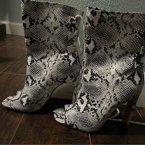 Fashion Nova snake skin booties!